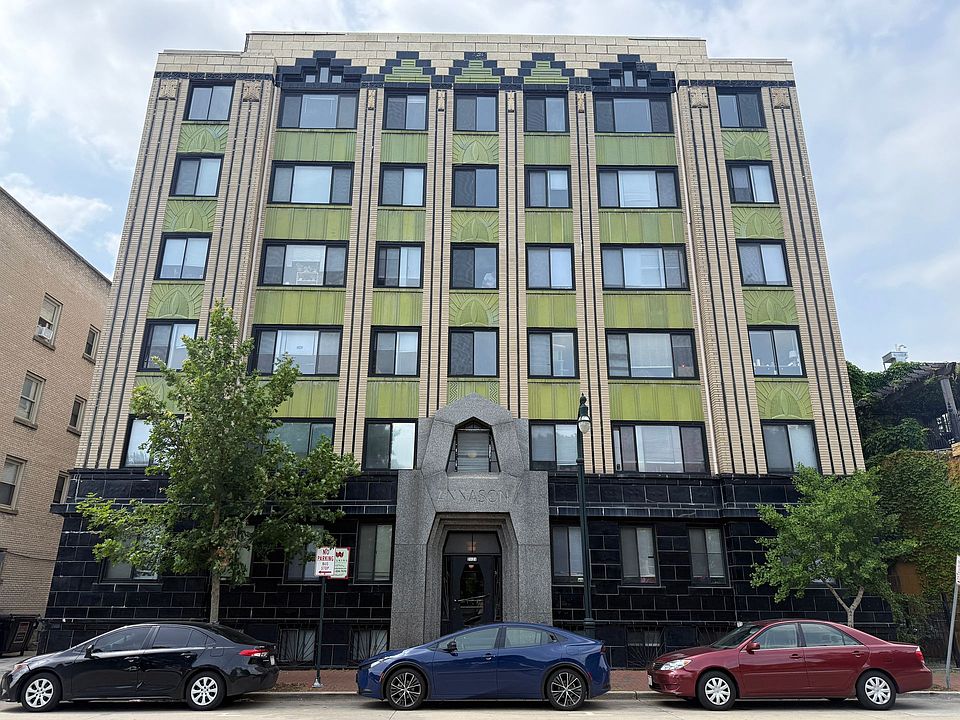 1st image of 2121 E Capitol Dr APT 307