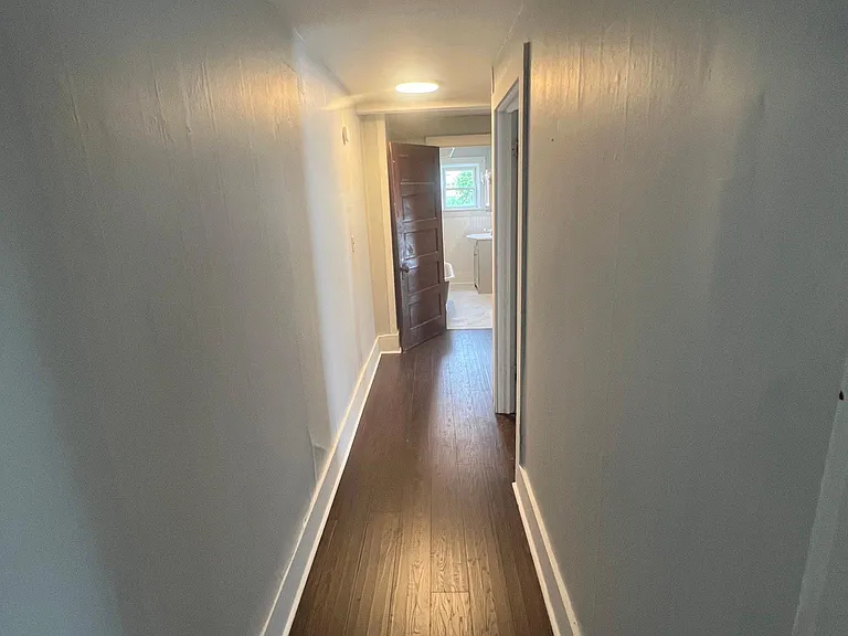 102 E Chapel St #4 — Photo 9