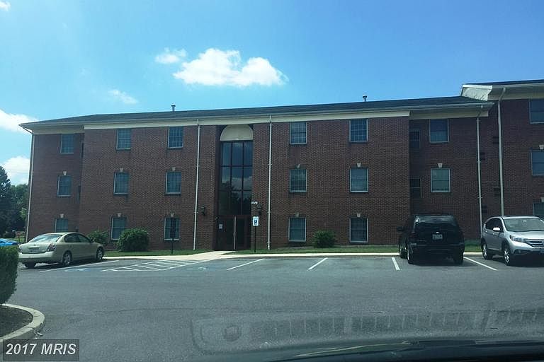 1st image of 504 Lynnehaven Dr APT H