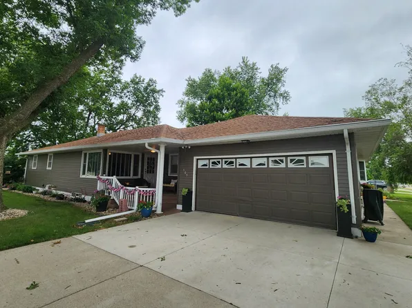 505 9th St SW, Pipestone, MN 56164