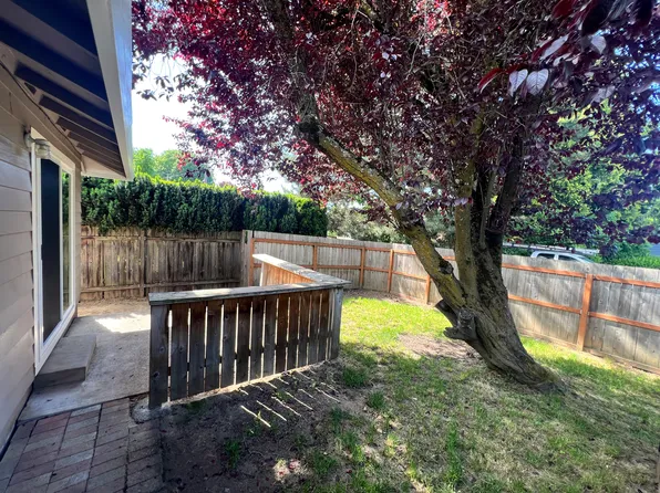 1920 NE Buffalo St, Portland, OR 97211