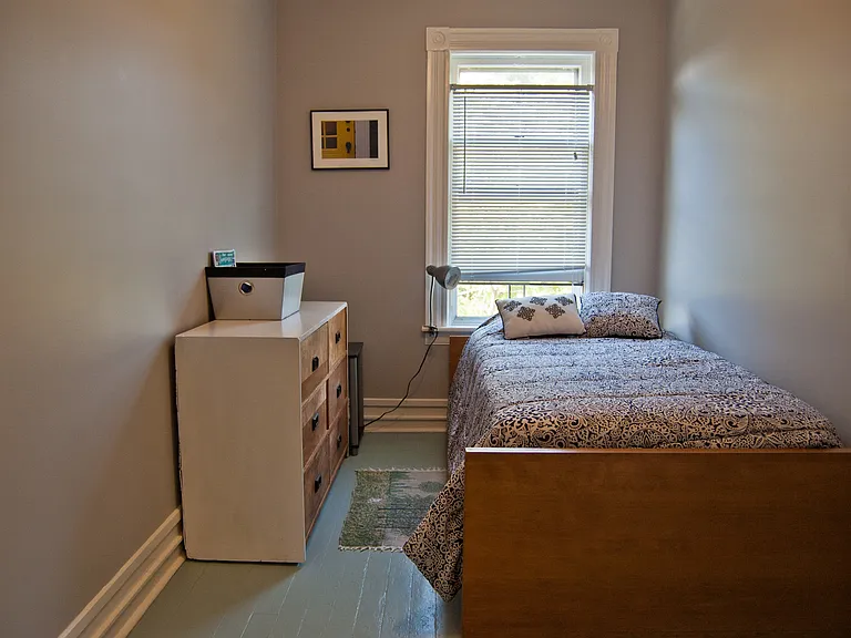 205 Pleasant St — Photo 10
