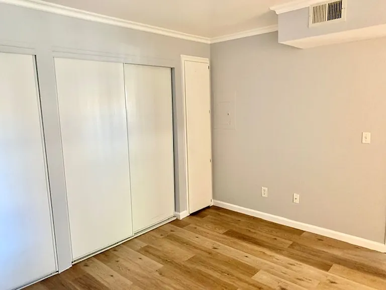 1163 Lakeview Cir — Photo 10