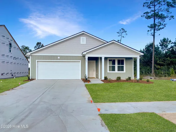 702 Tahoe Ridge Drive SE, Leland, NC 28451