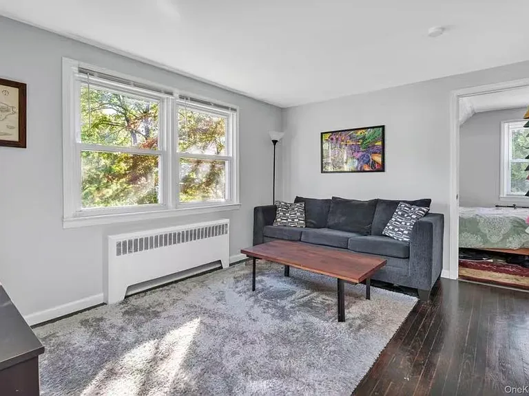 5 Waywood Pl #2 — Photo 1