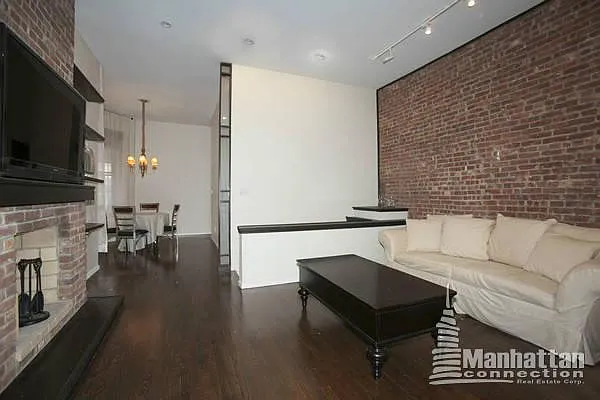 Sold by Manhattan Connection | media 1