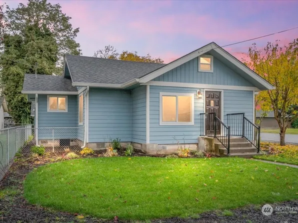 1010 S 7th Avenue, Kelso, WA 98626