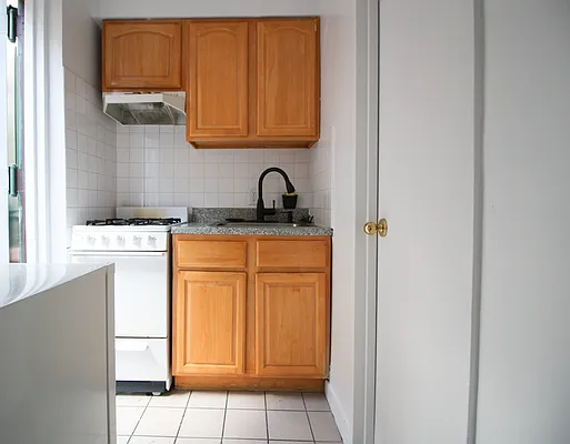 Rented by Bold New York | media 12