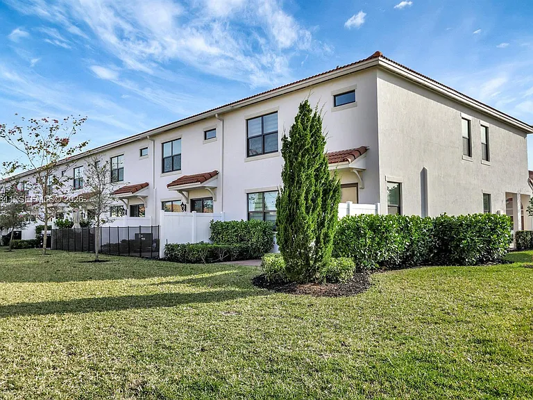 9517 Glider Way — Photo 4