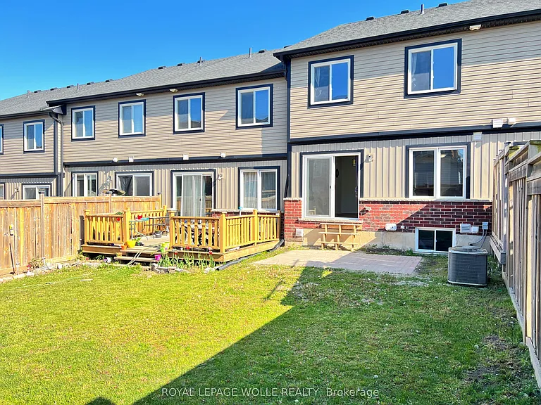 46 Renfrew St — Photo 12