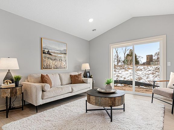 3rd image of 31706 Madison Rd