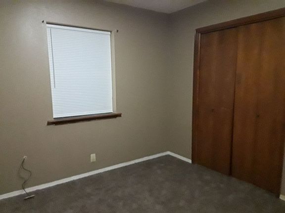 5th image of 325 Dustin Dr #B