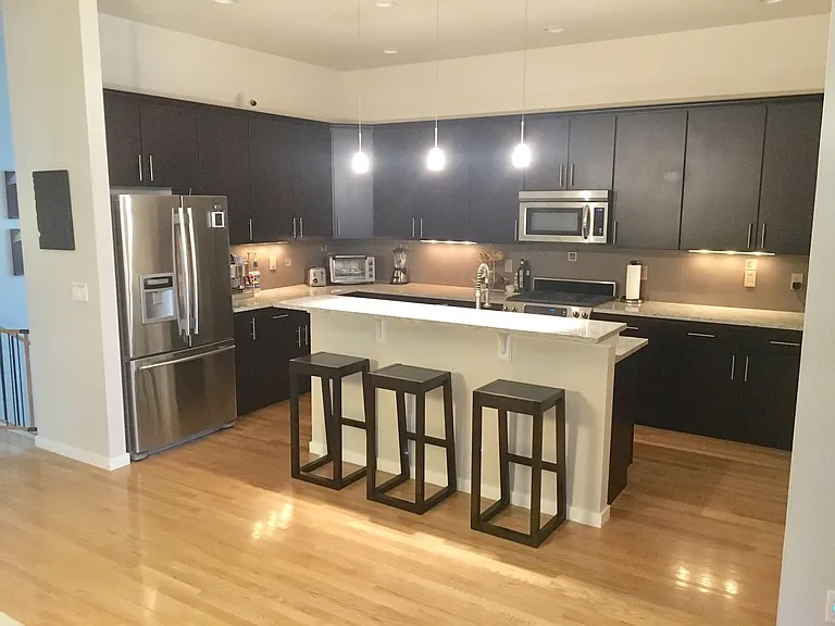 2381 Hecla Dr — Photo 5