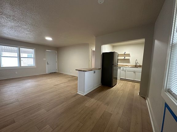 5th image of 5109 Jacksboro Pike APT F