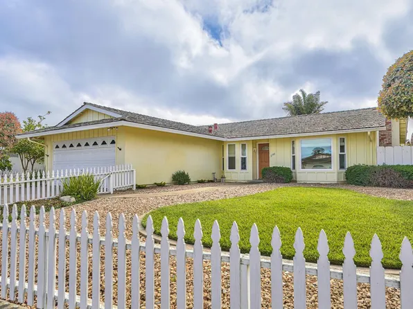 12906 Kennedy Cir, Salinas, CA 93906