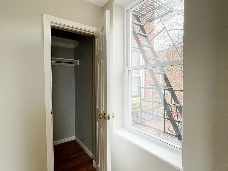 737 Burns St #1 — Photo 8