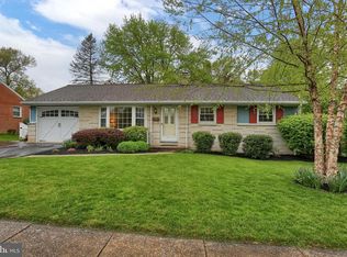 421 Leaman Ln, York, PA 17406