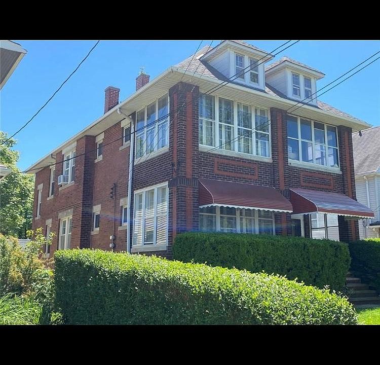 1st image of 1563 Ridgewood Ave #2