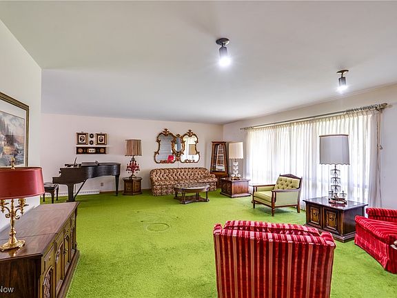 5th image of 1006 W River Blvd