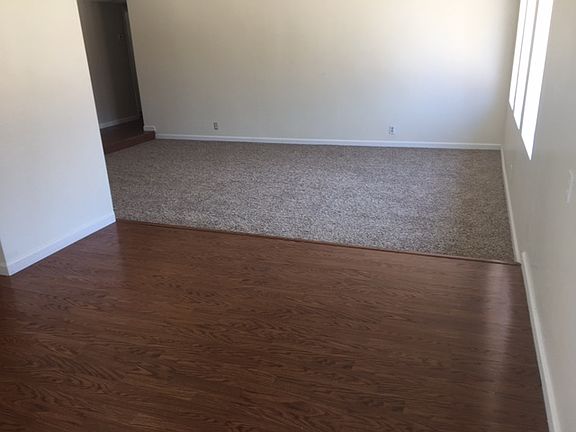 4th image of 4417 Juniper Ln