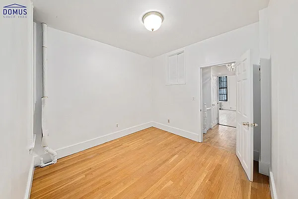 Rented by Domus Realty | media 4