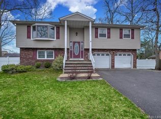 529 Halliard Ave, Beachwood, NJ 08722