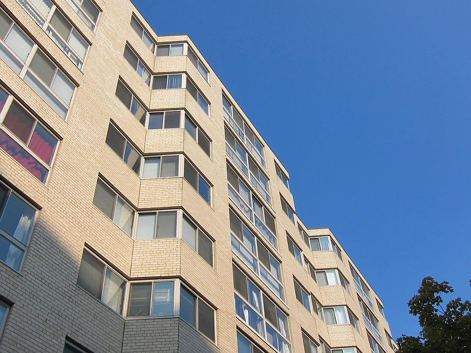 1st image of 922 24th St NW APT 703