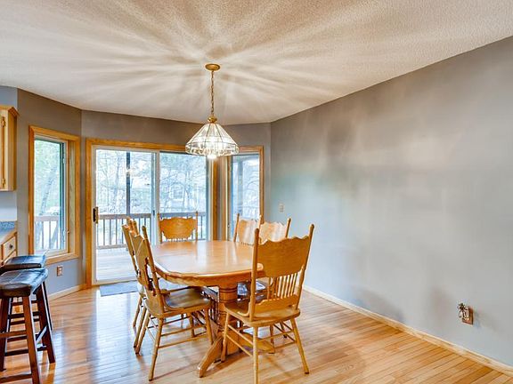 5th image of 23747 University Avenue Ext NE