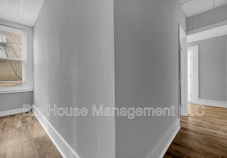 339 E 25th St #1 — Photo 21
