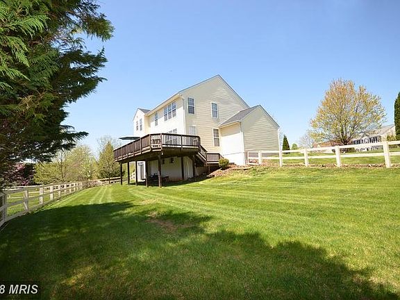 Private fenced yard