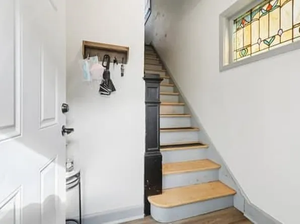 7 Laird Place image 31 of 48