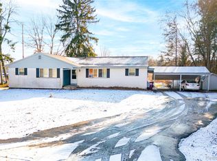 12579 Spruce Ln, Perry, MI 48872
