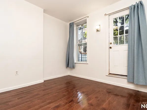 355 Stockholm Street image 3 of 20