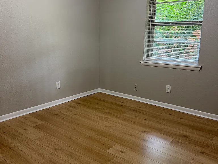 829 E Towry Dr — Photo 14