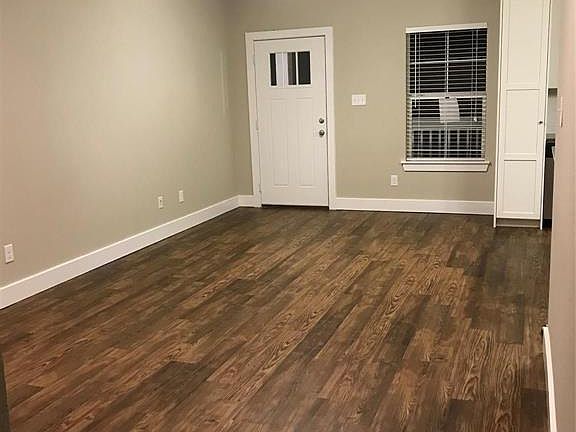 5th image of 303 N Woods St #303