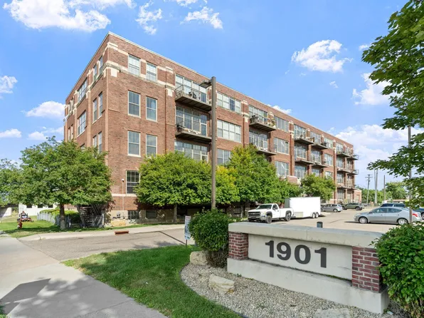 1901 E Hennepin Ave Unit 105, Minneapolis, MN 55413
