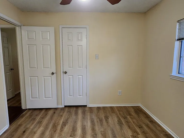 2413 Timber Ridge Ln — Photo 6