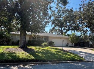 1214 21st St W, Bradenton, FL 34205