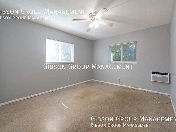5th image of 806 NE 16th Pl APT 4