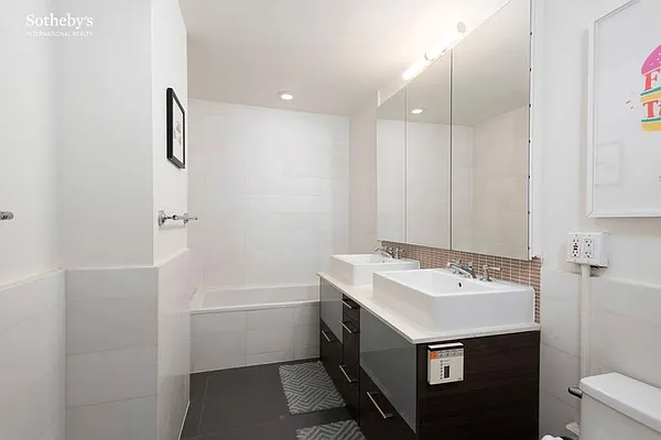 Rented by Sotheby's International Realty | media 20