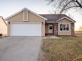 1244 Range View Cir, Rapid City, SD 57701