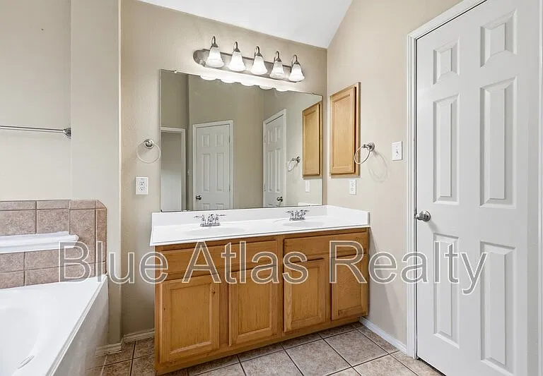 4353 Mountain Crest Dr — Photo 13