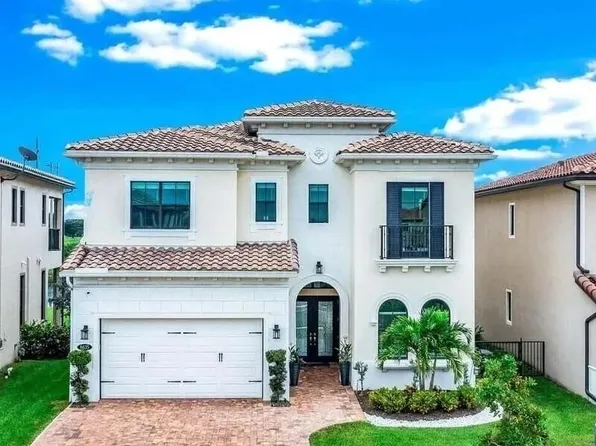 8635 Grand Prix Ln, Boynton Beach, FL 33472