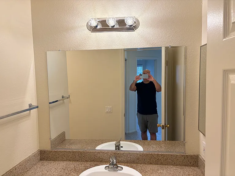 2nd bathroom
