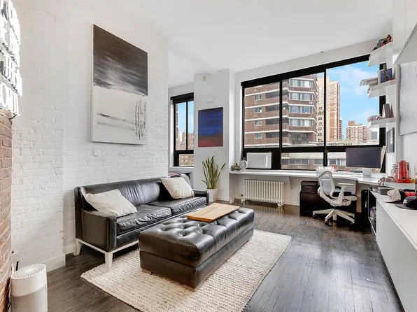 310 E 23rd St APT 9J, New York, NY 10010