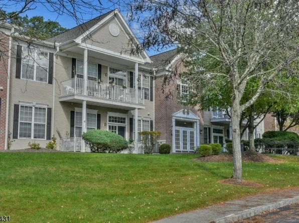 812 Four Seasons Dr #812, Wayne Twp., NJ 07470