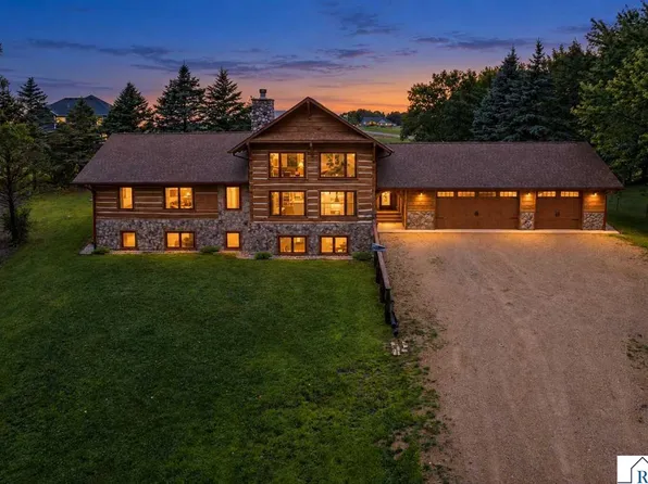 1103 Terrasol Ln, Kasota, MN 56050