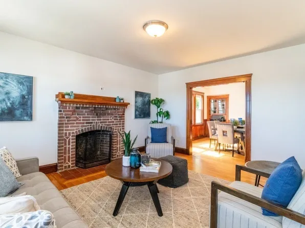37 Cedrus Ave Unit 37, Roslindale, MA 02131
