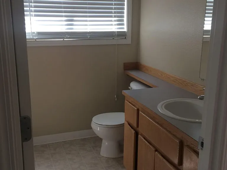 1320 NW 19th Ct — Photo 12