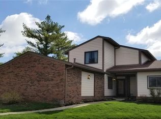 697 Cielo Vista Dr, Greenwood, IN 46143